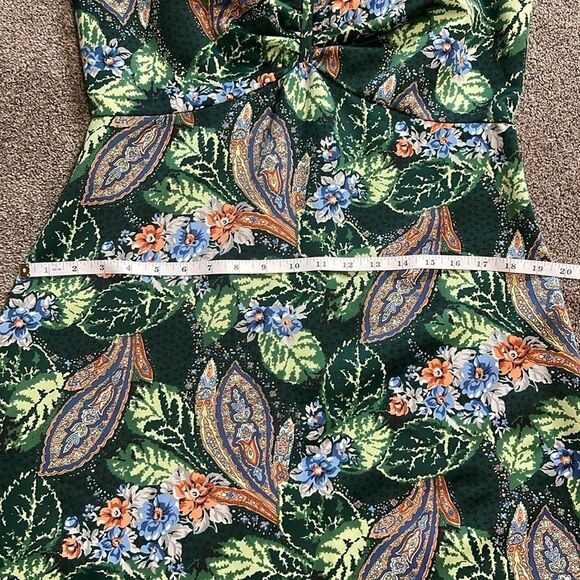 Hand made dress approximately size 8 floor length - Picture 13 of 14